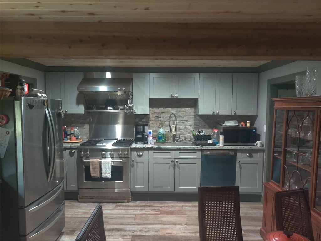 644 Durham Drive - Photo 2