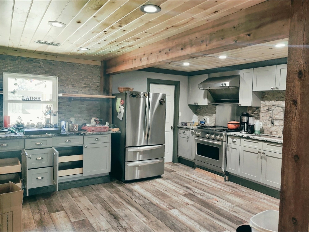 644 Durham Drive - Photo 1