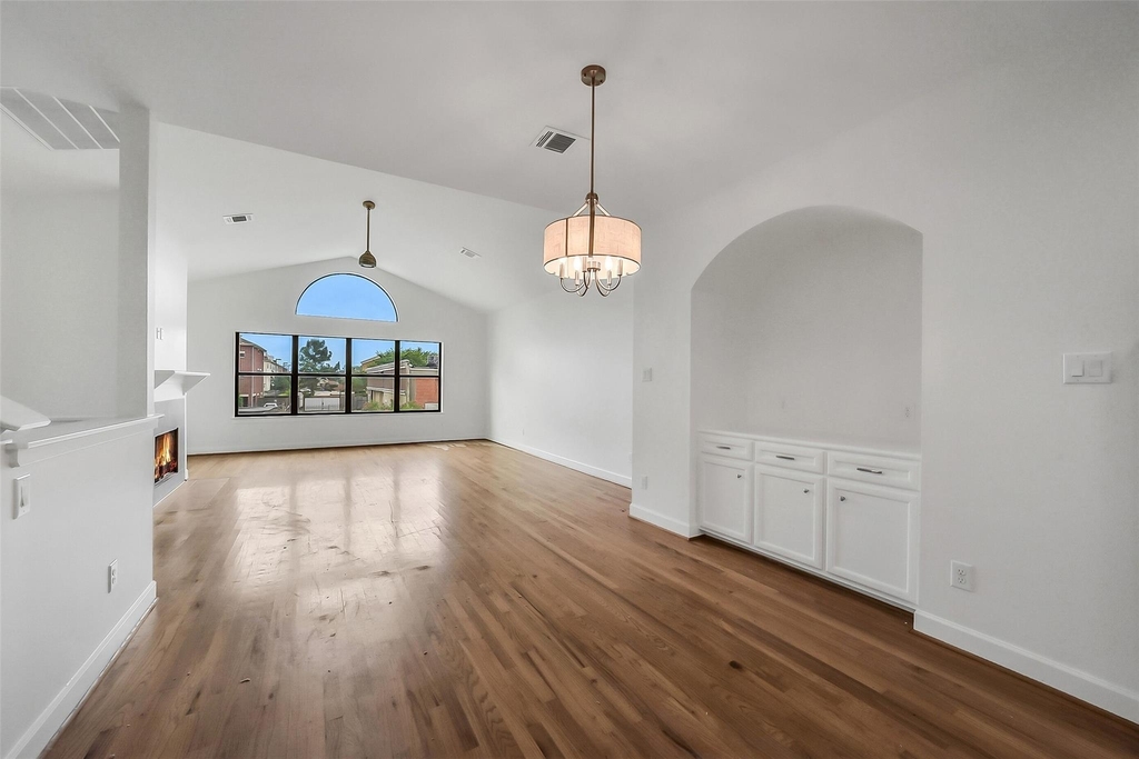 650 Westcross Street - Photo 23