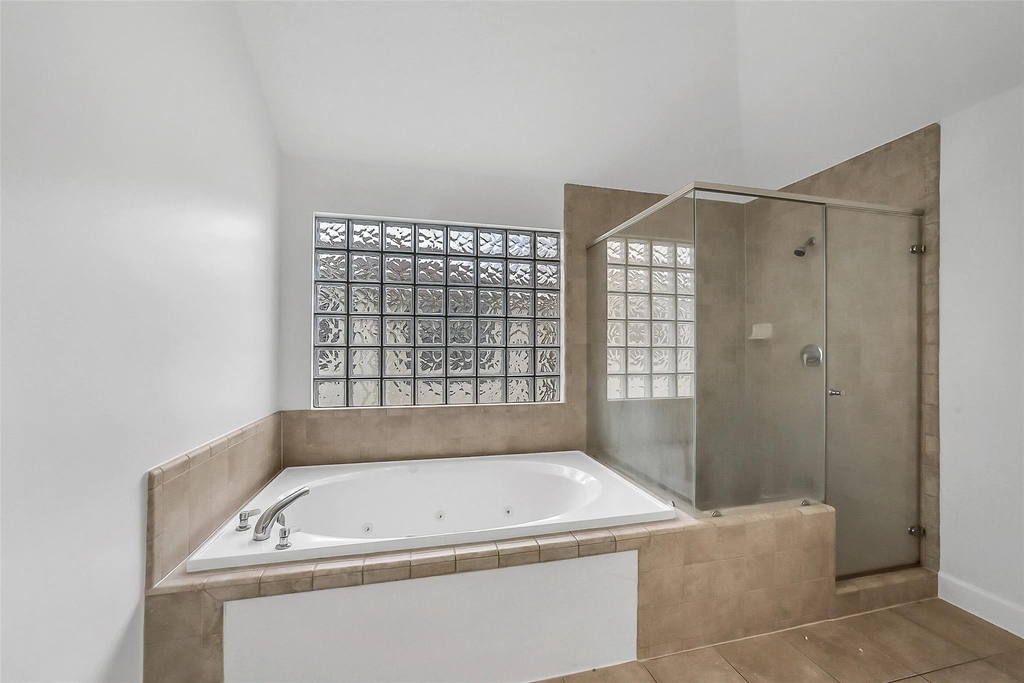 650 Westcross Street - Photo 31