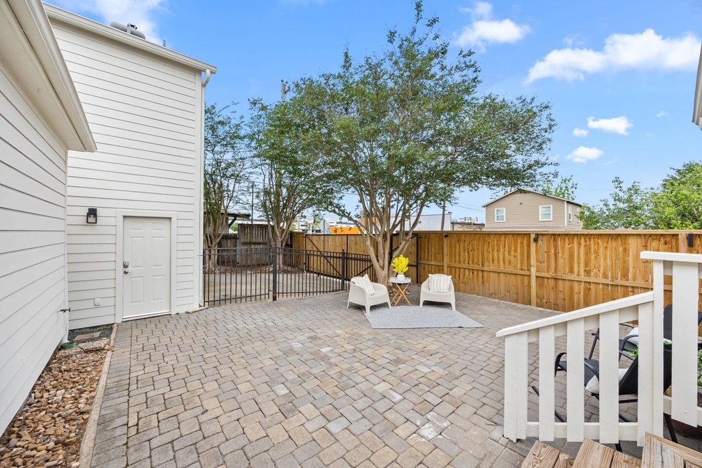 945 Dorothy Street - Photo 3