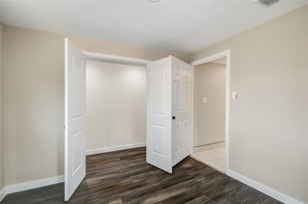418 S Kansas Street - Photo 15