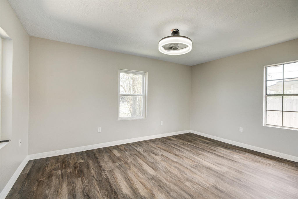 418 S Kansas Street - Photo 24
