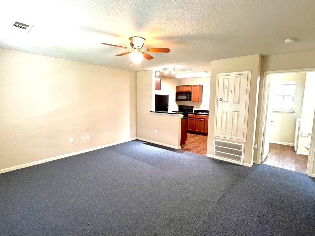 2508 S Houston Avenue - Photo 1