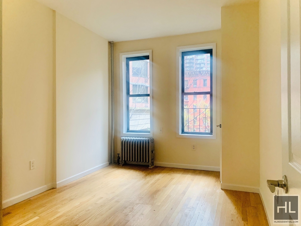 East 38 Street - Photo 1