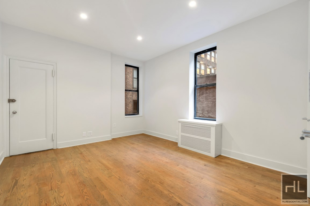 Madison Avenue - Photo 4