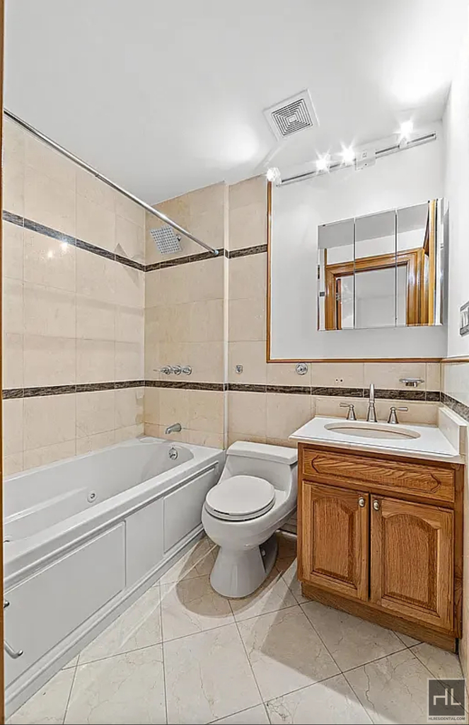 West 58 Street - Photo 6