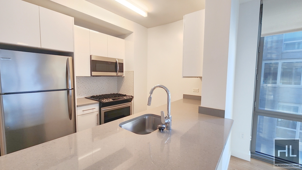 West 57th Street - Photo 1