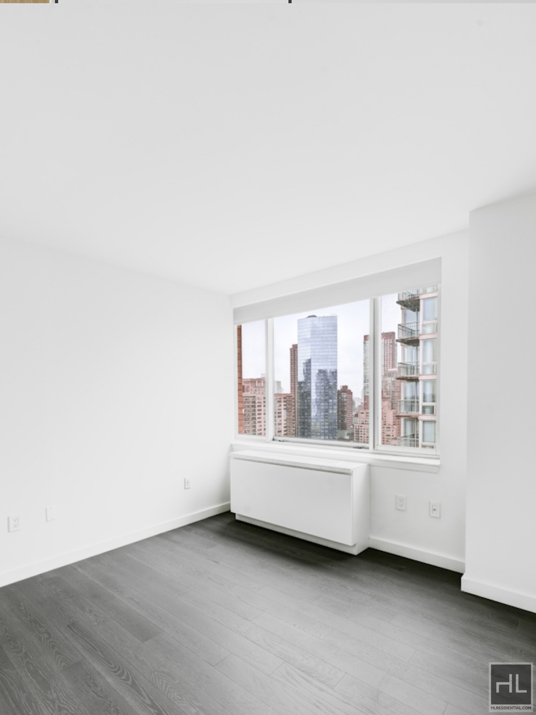 West End Avenue - Photo 13