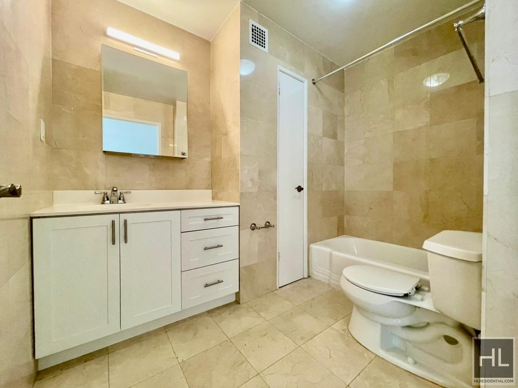 East 36 Street - Photo 4