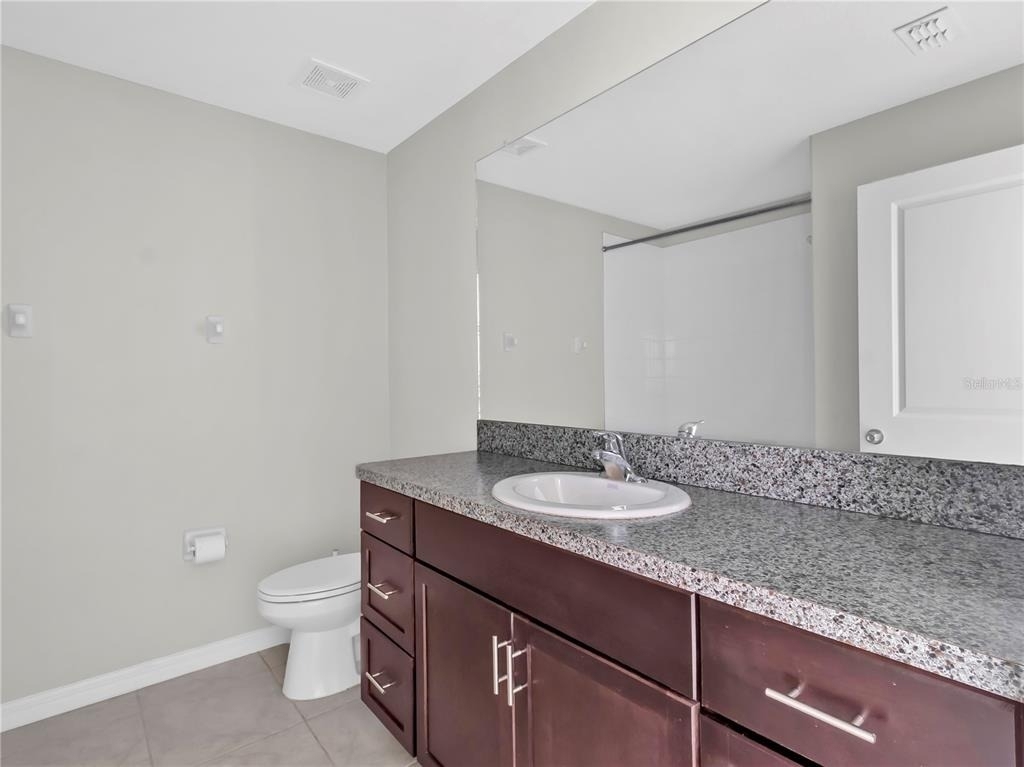16568 Delia Street - Photo 11
