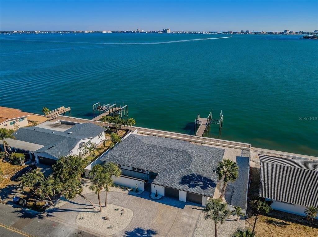 510 55th Avenue - Photo 4