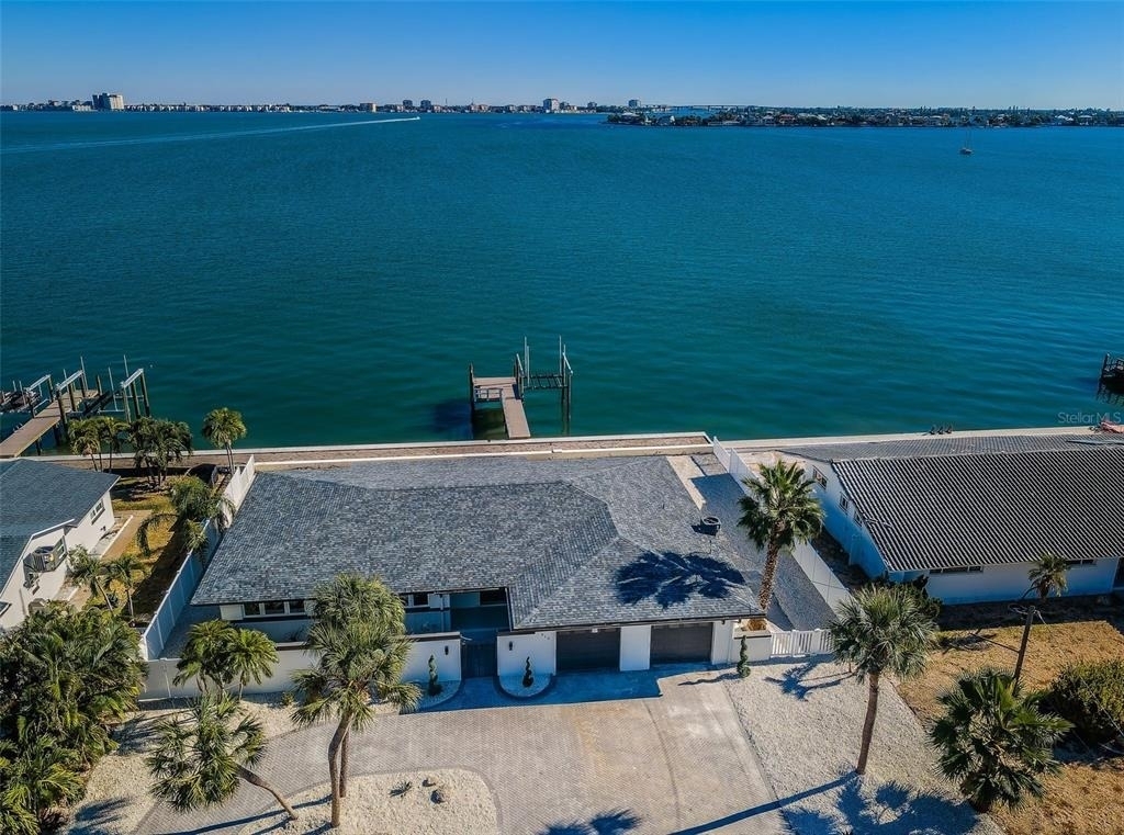 510 55th Avenue - Photo 0