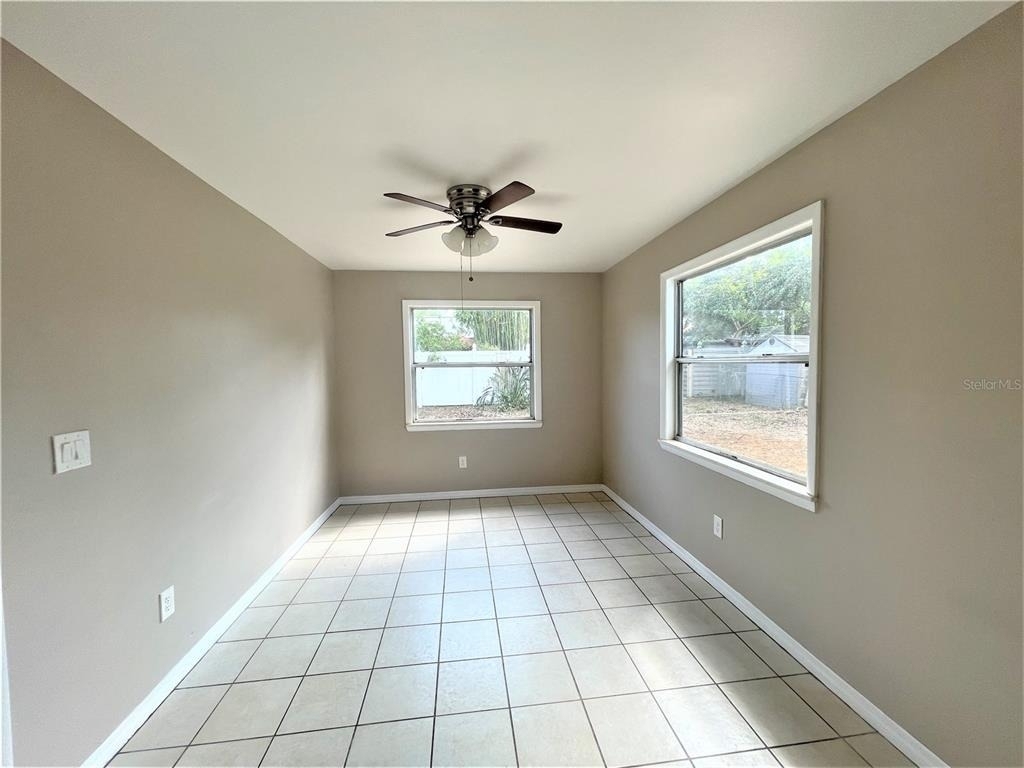 5036 Oxford Avenue N - Photo 16