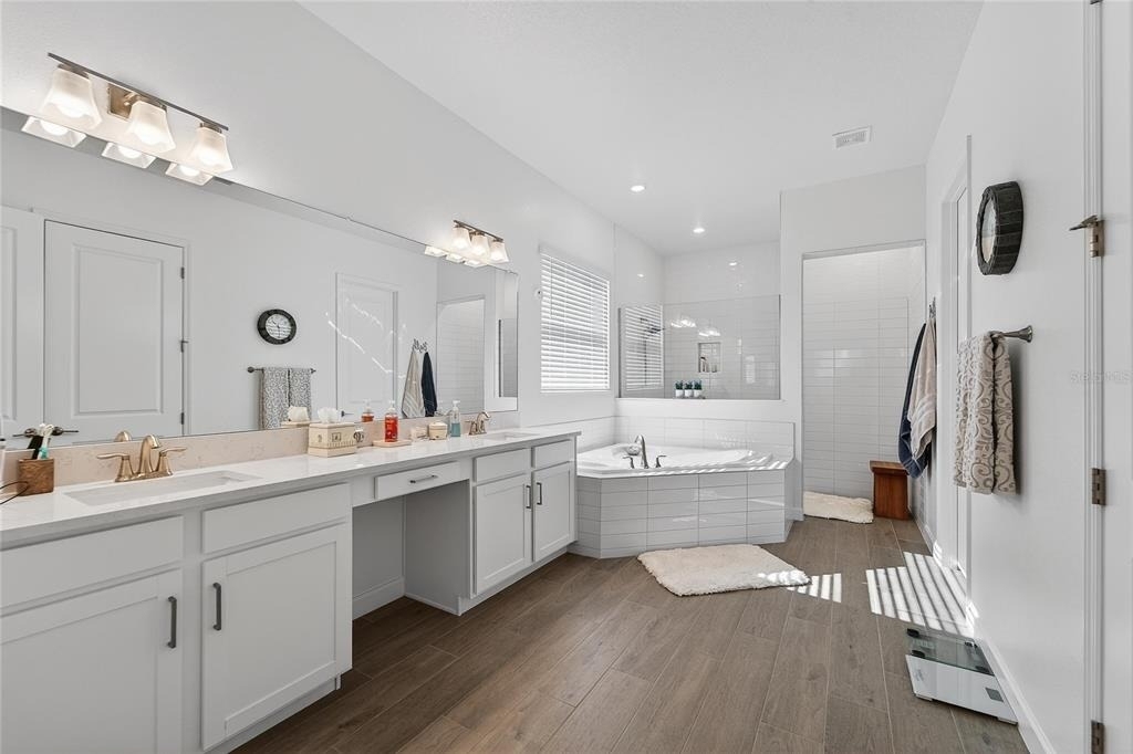 17216 Scuba Crest Street - Photo 32