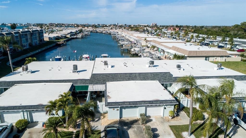 128 Boca Ciega Point Boulevard N - Photo 2