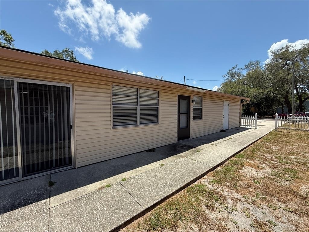 1231 Illinois Avenue - Photo 0