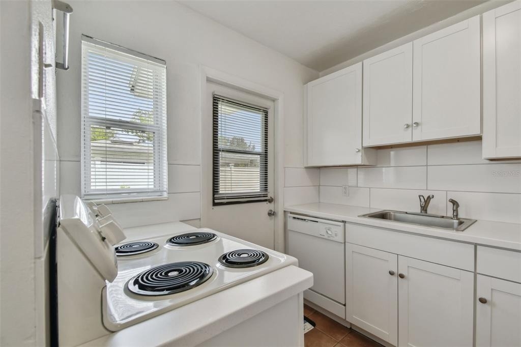 3808 S Grady Avenue - Photo 14