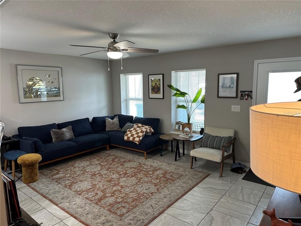 1119 Beverly Avenue - Photo 8