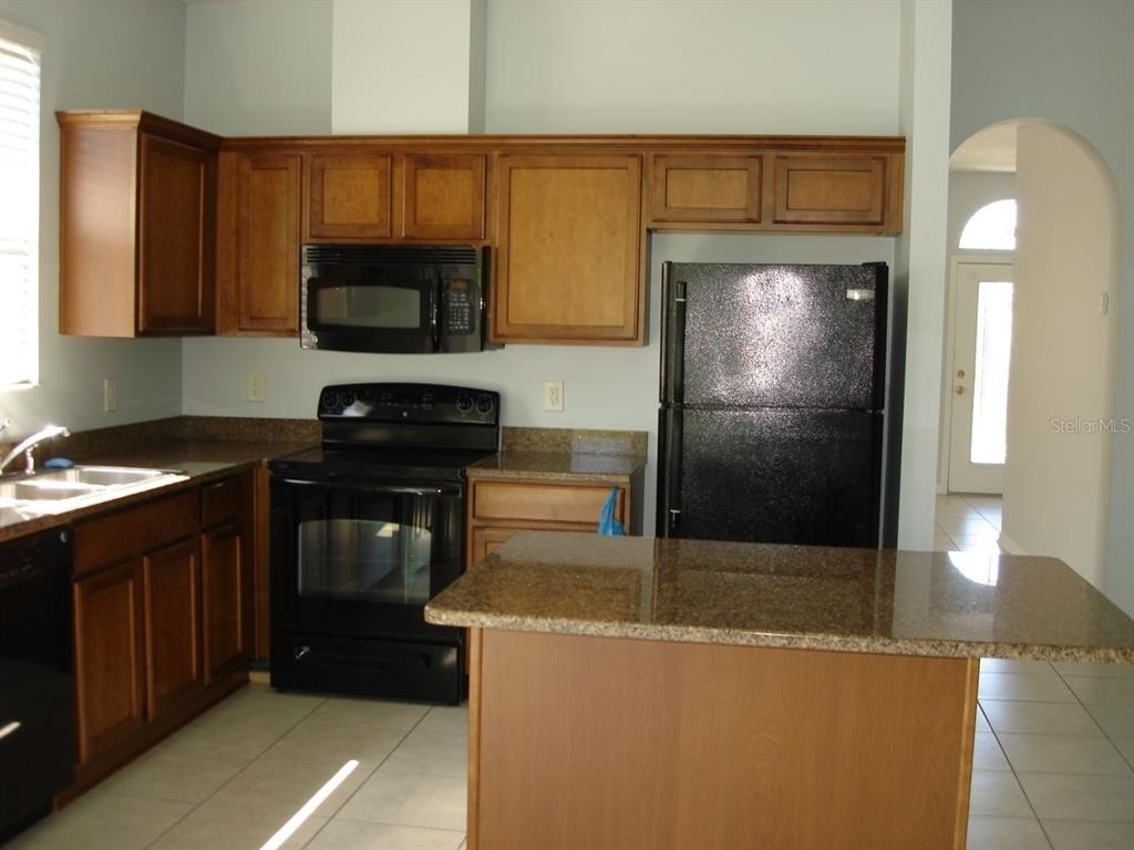 9630 Baton Rouge Lane - Photo 3