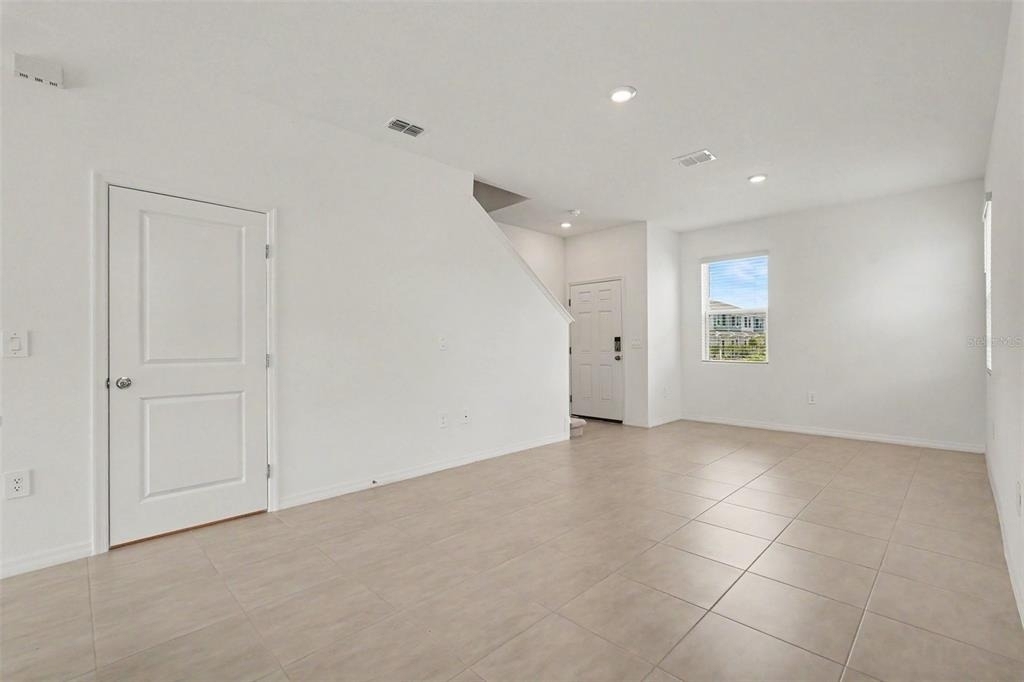 13207 Forge Avenue - Photo 4