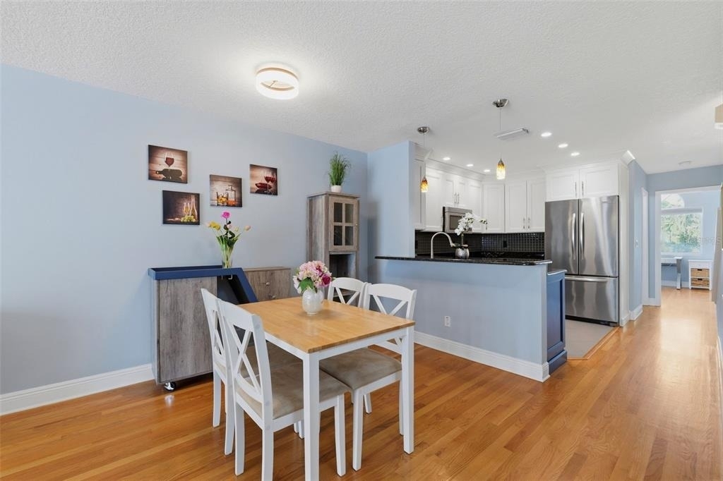 381 Madeira Circle - Photo 8