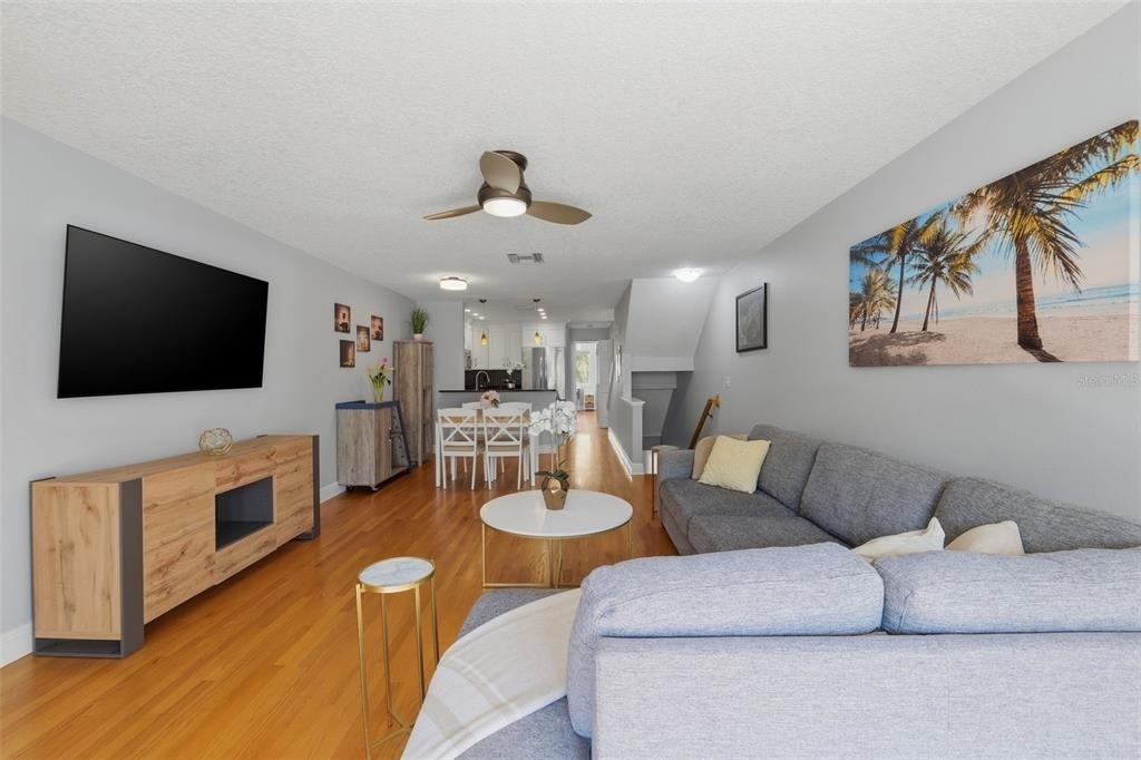 381 Madeira Circle - Photo 7