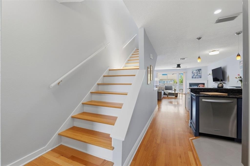 381 Madeira Circle - Photo 15