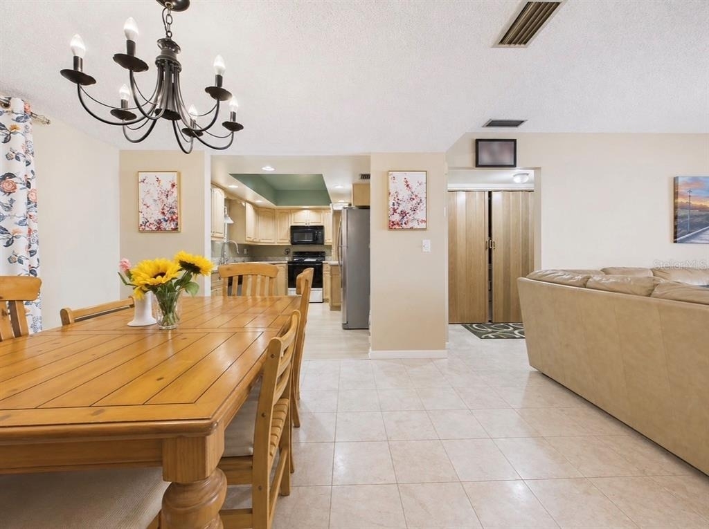 2450 Pelican Court - Photo 7