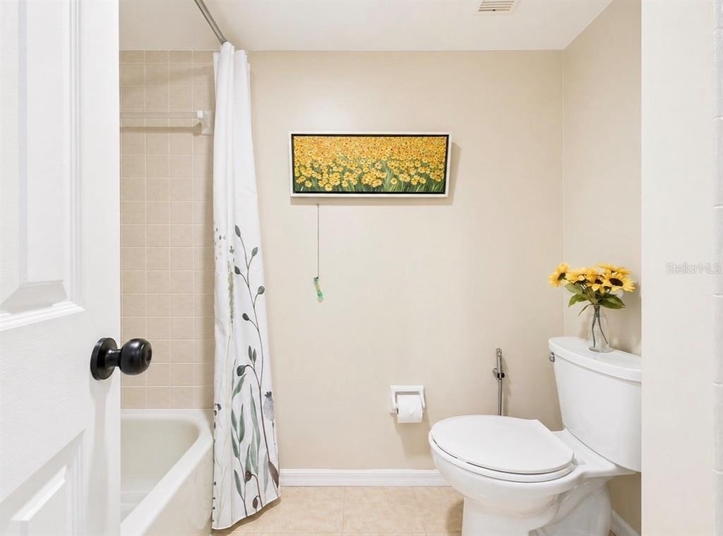 2450 Pelican Court - Photo 5