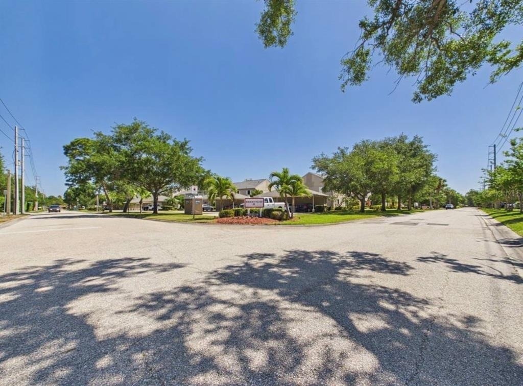 2450 Pelican Court - Photo 28