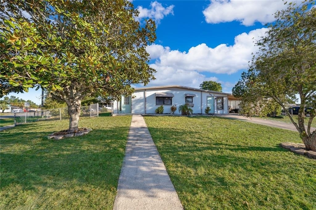 944 Halstead Street - Photo 2