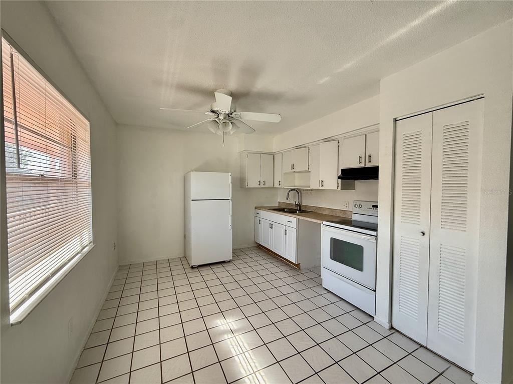 733 Michigan Court - Photo 4