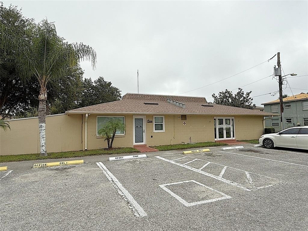 733 Michigan Court - Photo 16