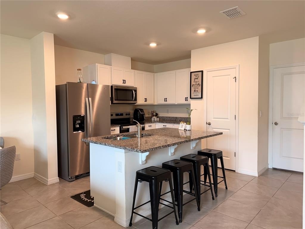 323 Preston Cove Drive - Photo 4