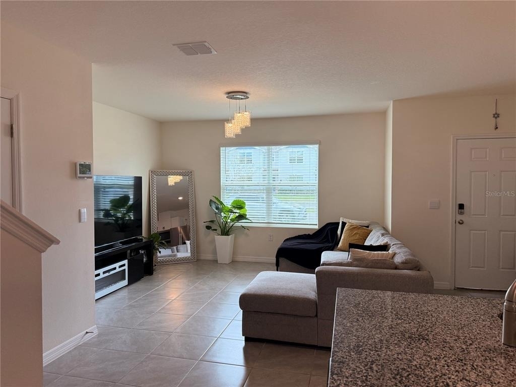 323 Preston Cove Drive - Photo 2