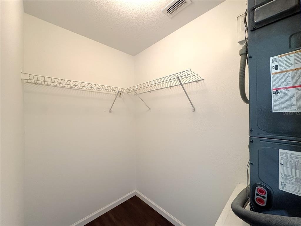 102 Edison Street - Photo 11