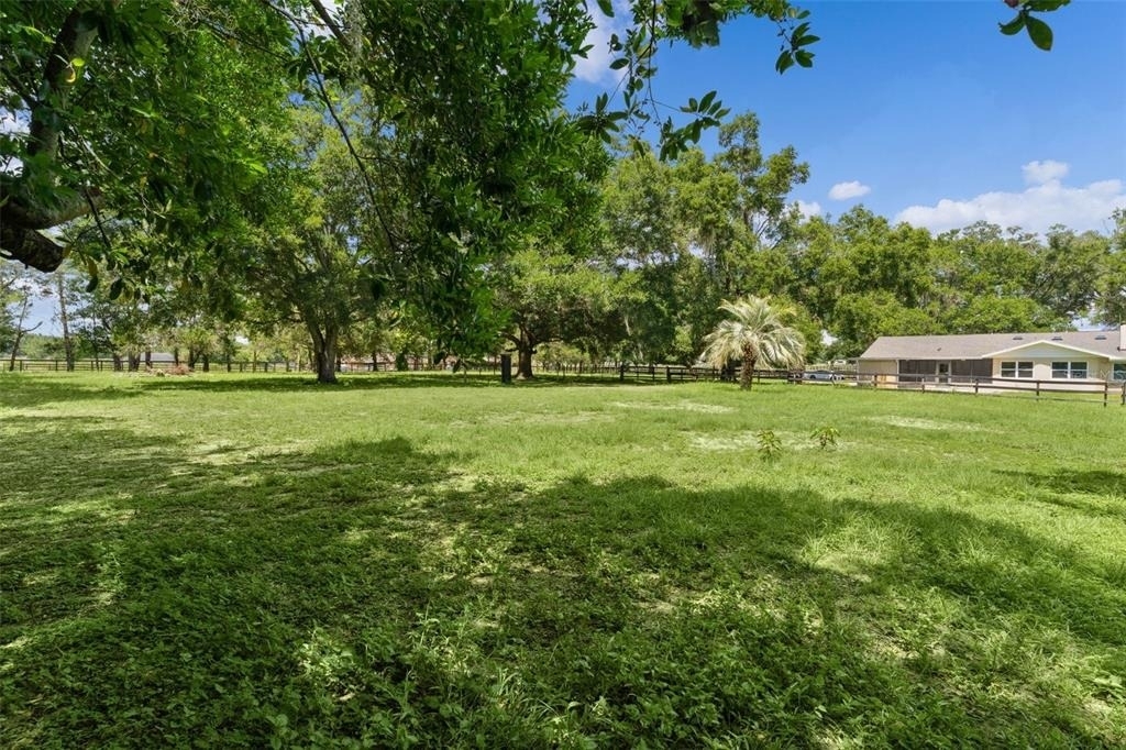 400 Nw 80th Avenue - Photo 54