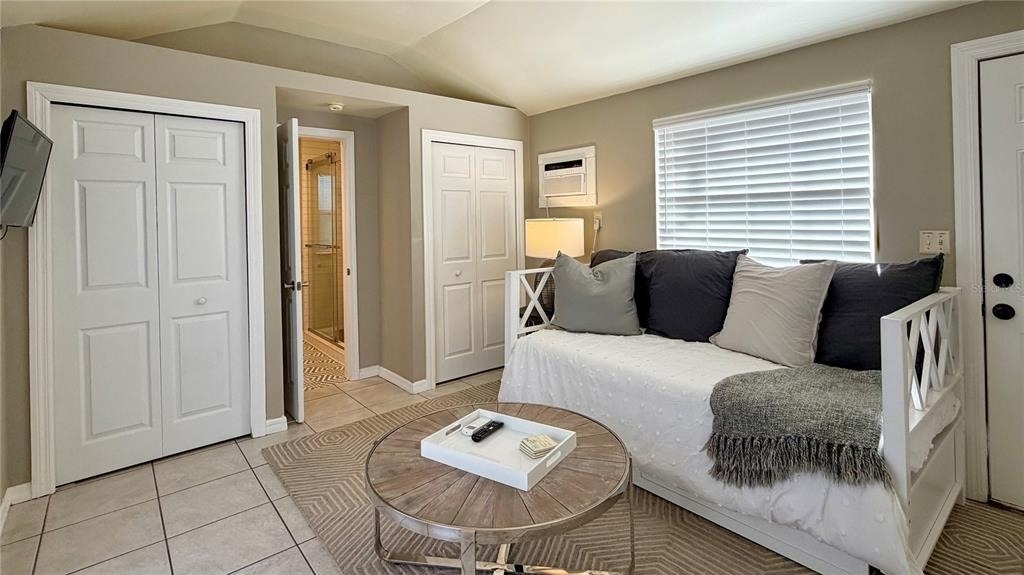 1618 Park Lake Street - Photo 4