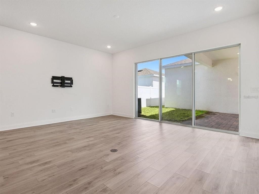 15143 Blue Peacock Lane - Photo 4