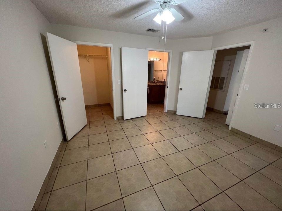 976 Leeward Place - Photo 12