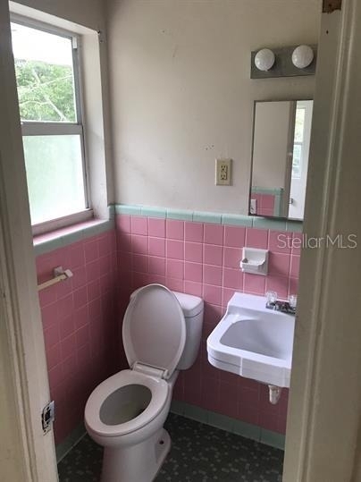 543 Division Street - Photo 8