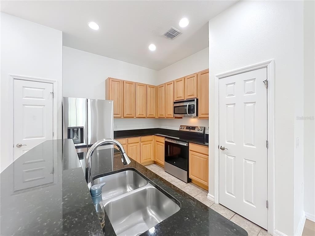 3716 Avalon Park East Boulevard - Photo 15