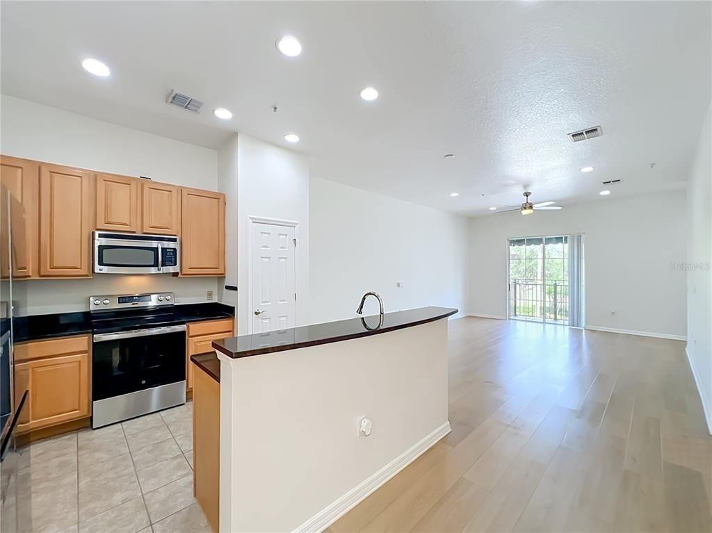 3716 Avalon Park East Boulevard - Photo 8
