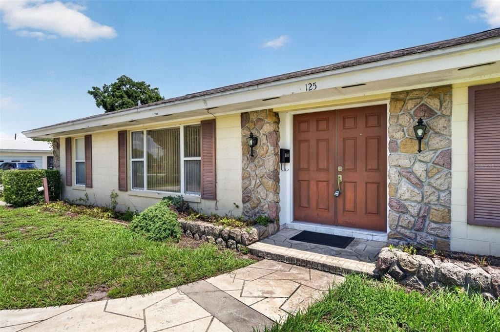 125 E Faith Terrace - Photo 1