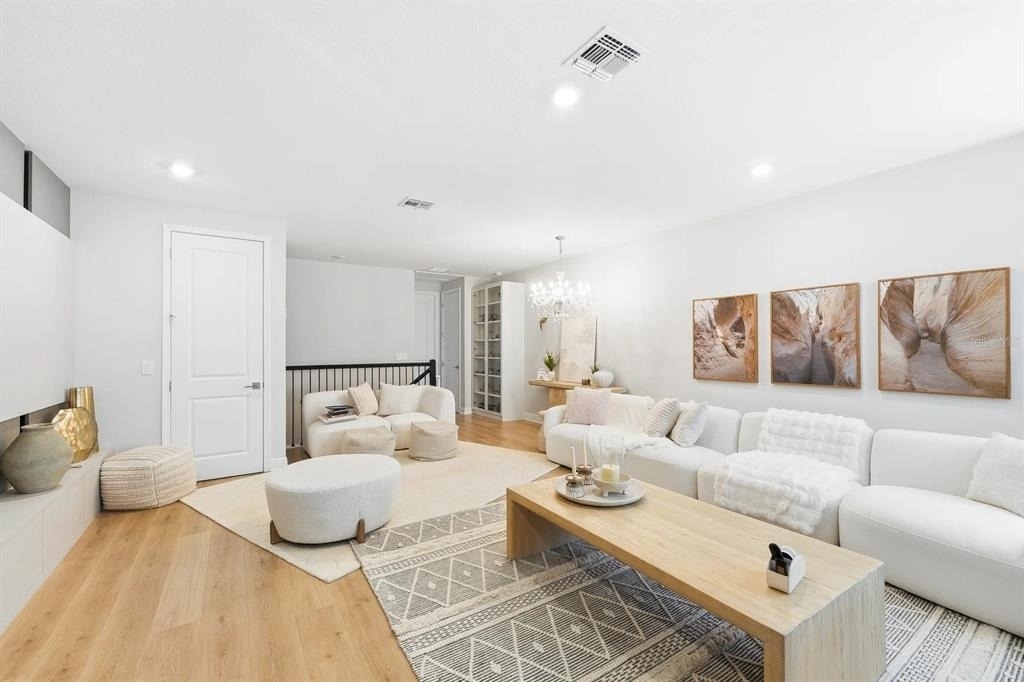 16312 Volterra Point - Photo 16