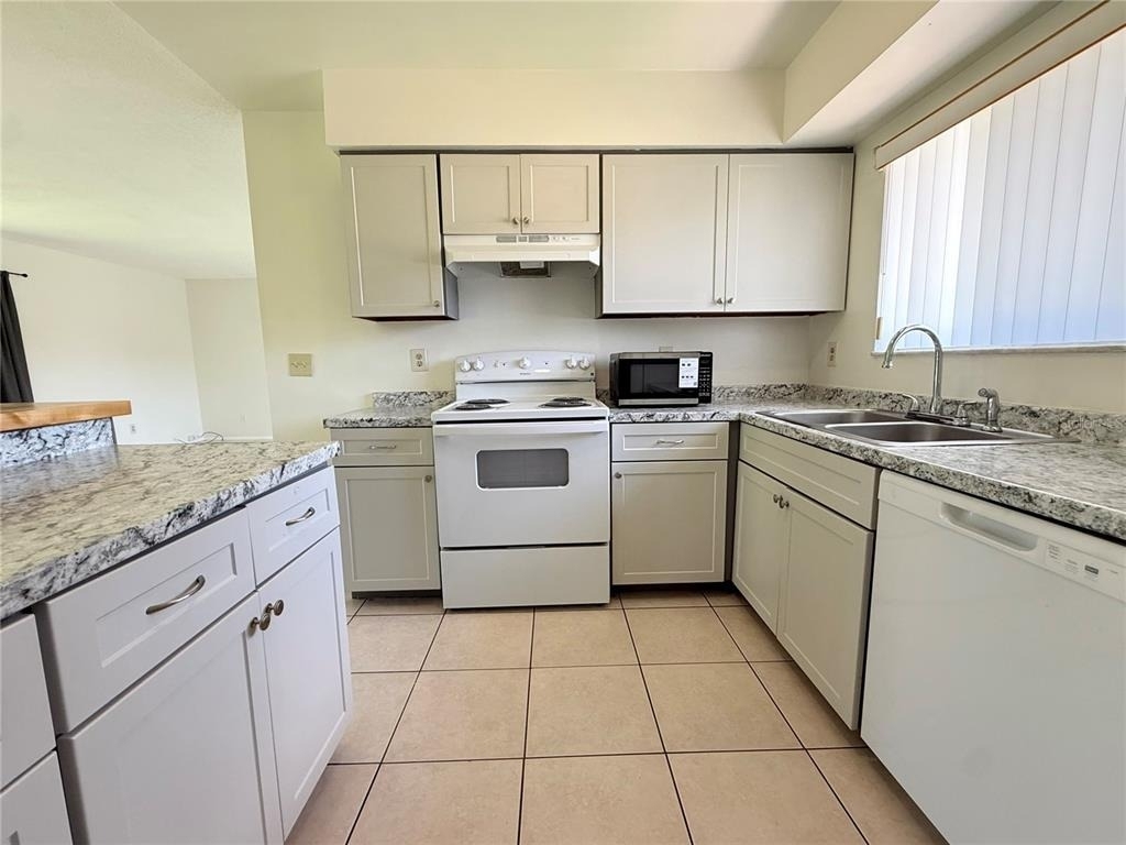 10122 Mason Dixon Circle - Photo 7