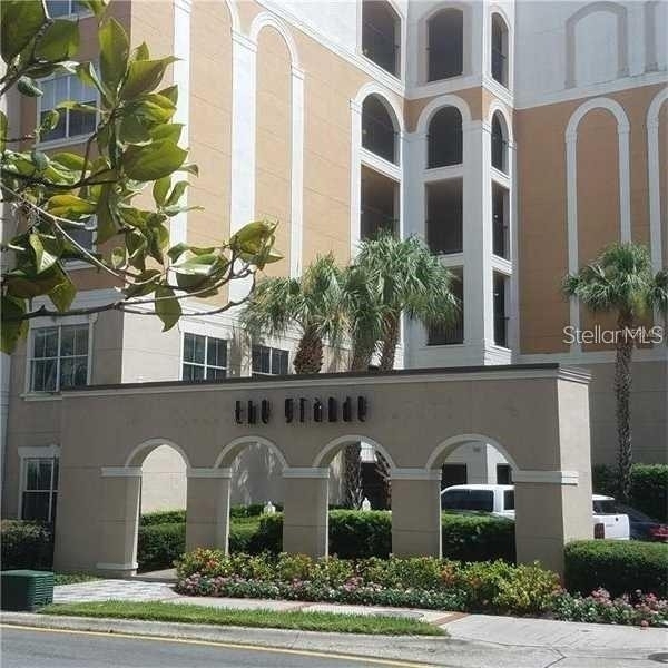 206 E South Street - Photo 1