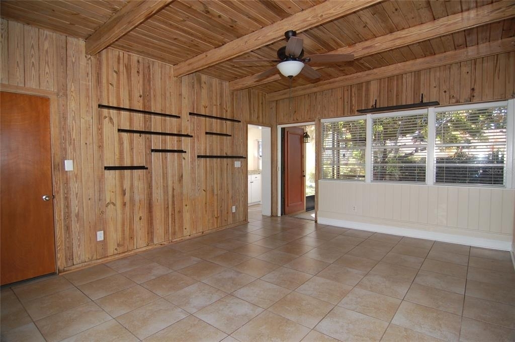 1940 Sunset Lane - Photo 2