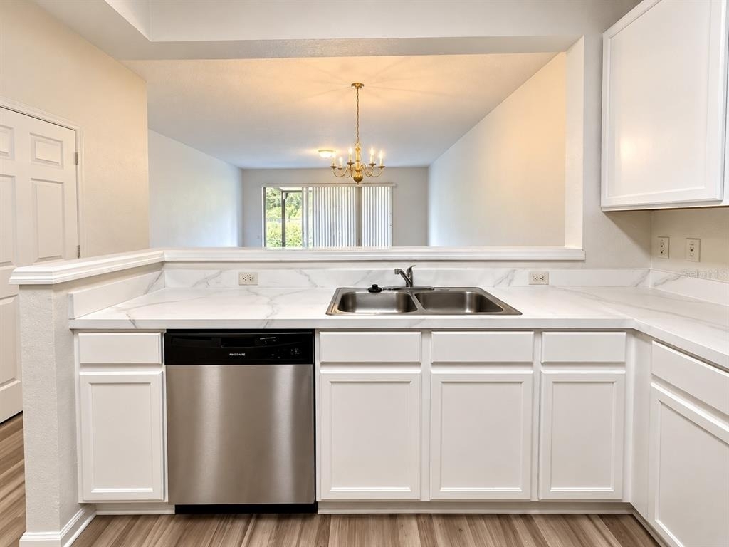 5012 Hawkstone Drive - Photo 7
